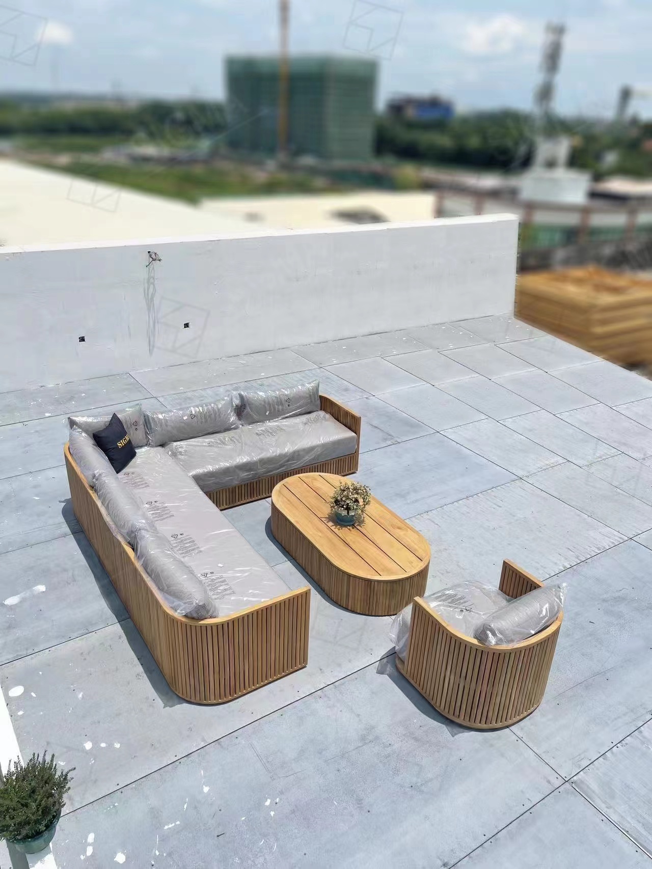 Luxury Modern Waterproof Teak Wood Furniture with Cushions Balcony Garden Patio Hotel Sectional Modular Outdoor Sofa