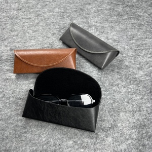 <span class=keywords><strong>Étui</strong></span> <span class=keywords><strong>à</strong></span> <span class=keywords><strong>lunettes</strong></span> rigide en cuir avec fermeture magnétique, élégant et minimaliste - Coffret de luxe personnalisé pour <span class=keywords><strong>lunettes</strong></span> avec rangement anti-poussière - Product Image 3