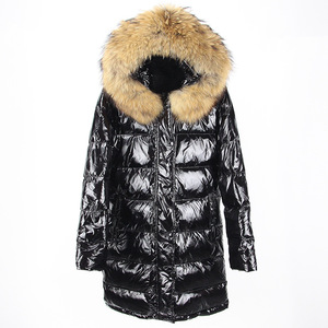 Long Style brillant noir vers le bas manteau femmes hiver mode réel duvet de canard veste moelleux raton laveur col de <span class=keywords><strong>fourrure</strong></span> veste - Product Image 2