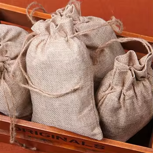 Pochette en toile de jute avec cordon de serrage pour cadeaux de mariage, bijoux, bonbons, étiquettes DIY - Product Image 5