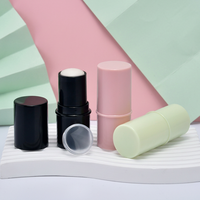 Großhandel Leere 6g Schwarze Weiße Runde Plastik-Deodorant-Sticks für Festes Deodorant, Concealer, Foundation-Creme, Lippenbalsam-Behälter