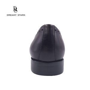 Chaussures habillées classiques marron confortables à enfiler pour hommes Dreamy Stark – Chaussures de bureau et de mariage en cuir pour l'automne - Product Image 4