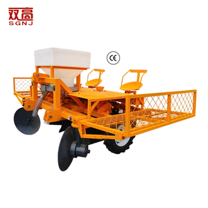 La máquina plantadora <span class=keywords><strong>de</strong></span> <span class=keywords><strong>yuca</strong></span> operada por tractor con cresta <span class=keywords><strong>para</strong></span> <span class=keywords><strong>sembrar</strong></span> y trasplantar mejora el rendimiento <span class=keywords><strong>de</strong></span> los cultivos - Product Image 4