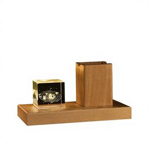 โคมไฟกลางคืนรูปดาวเคราะห์แบบปรับแต่งได้ - โคมไฟรูปวงโคจรสลักชื่อเฉพาะบุคคลสำหรับครูและนักเรียน ของขวัญตั้งโต๊ะทำจากไม้/คริสตัล/ไม้บีช - Product Image 1