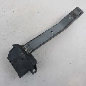 Palanca de control del interruptor de faros Iveco Cacciamali usada (71546) - Product Image 3