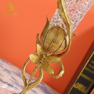 Vase décoratif en verre cristal avec fleur de magnolia en émail cloisonné peint à la main, pour la décoration de la maison - Product Image 4