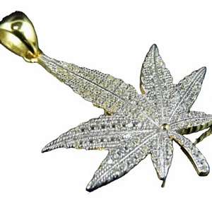 Pendentifs Feuille d'Érable Glacée en Argent 925 Plaqué Or 18K avec Moissanite Taille Brillant Sertie Griffe Certifiée GRA – Pendentifs Tendance - Product Image 3