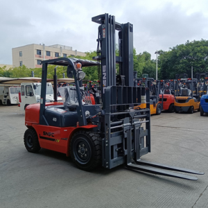 Montacargas Diésel Económico de 4 Toneladas, Solución Rentable y Alto Valor de Reventa para su Negocio - Product Image 1