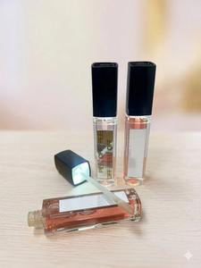 Tube de gloss à lèvres lumineux avec miroir - Product Image 2