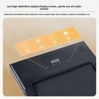 Tapis roulant pliable pour la maison avec accoudoirs, incluant des options de pente et de position plate, sans test de fréquence cardiaque