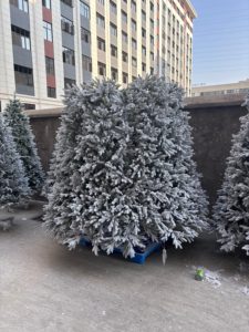 Árbol de Navidad Artificial al por Mayor de Fábrica, Color Blanco, Estilo Moderno, Multifuncional, Materiales Personalizados, Base de 240 cm, para Interiores - Product Image 2