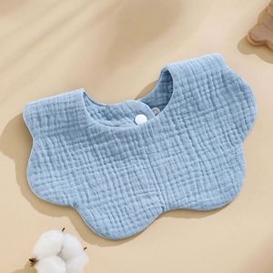 Babero Desechable Impermeable de Algodón con Diseño de Estampado Lindo para Bebé Niño o Niña de Secado Rápido para Alimentación - Product Image 1