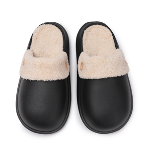 Nouveaux modèles pantoufles d'hiver blanches de haute qualité pour femmes <span class=keywords><strong>grande</strong></span> <span class=keywords><strong>taille</strong></span> 46 # sabots de fourrure d'intérieur unisexe Offre Spéciale chaussures bon marché 2023 - Product Image 1