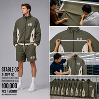Ensemble de survêtement personnalisé vert olive en nylon, veste et short colorblock crème pour homme, fermeture éclair, col montant, logo imprimé, fournisseur OEM