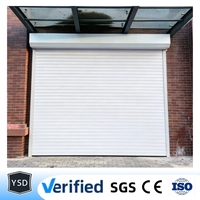 Porte de garage moderne en aluminium à enroulement, coupe-vent, isolée, résistante aux intempéries, avec moteur à chaîne et commande Wi-Fi