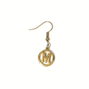Vente en gros usine : Collier et boucles d'oreilles unisexes personnalisés en acier inoxydable plaqué or, avec chaîne à perles sportives et pendentif simple à 26 lettres - Product Image 5