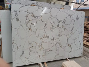 Encimera de Cocina Personalizada con Patrón Calacatta, Piedra Artificial de Cuarzo Premium - Product Image 1