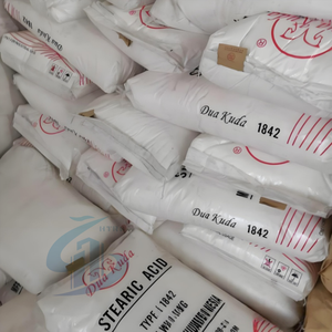 <span class=keywords><strong>Acide</strong></span> stéarique de qualité industrielle à prix compétitifs en Chine, références 1842, 1820, 1865, 1860, pour émulsifiant et <span class=keywords><strong>adoucissant</strong></span>, certifié ISO, pureté 99,9% - Product Image 1