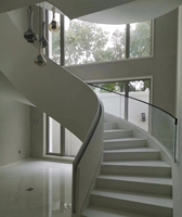 Escalier en colimaçon en marbre courbé - Escaliers en pierre naturelle blanc pur pour villa moderne, hall d'hôtel, design intérieur/extérieur de luxe