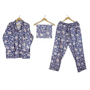 Conjunto de Pijama de 3 Piezas para Mujer, Ultra Suave, Elegante, Vintage, con Estampado Floral de Encaje, Bolsillos con Botones, Cuello Camisero, Corte Regular, Transpirable - Product Image 1
