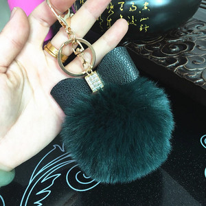 LLavero de piel esponjosa con pompón para mujer y niña, de piel sintética Pompón, lazo de diamantes de imitación, pompón de bola de <span class=keywords><strong>pelo</strong></span> con lazo, venta al por mayor - Product Image 3