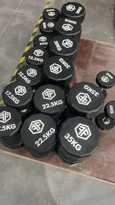 Haltères de <span class=keywords><strong>musculation</strong></span> à 12 pans avec logo personnalisé, prix d'usine, équipement de gym commercial en acier CPU, haltères de gym à 12 angles - Product Image 5