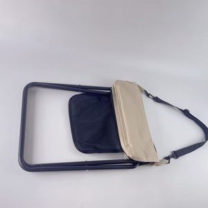 <span class=keywords><strong>Tabouret</strong></span> pliant portable en acier au carbone avec sangle d'épaule pour le camping en plein air, la plage, les pique-niques et les voyages - Product Image 1