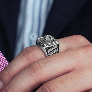 Bague ajustable en argent sterling 925 plaqué or <span class=keywords><strong>de</strong></span> haute qualité personnalisée, design lion unique, <span class=keywords><strong>meilleure</strong></span> vente pour les mariages et les fêtes - Product Image 4