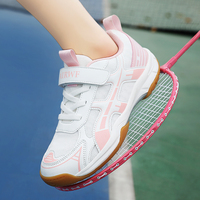 Chaussures de sport professionnelles pour enfants en carbone véritable, respirantes, avec boucle magique, antidérapantes, en maille confortable, pour le badminton