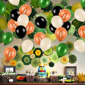Ballons de football 12 pouces vert foncé noir beige imprimés, ballons de fête, décorations de fête d'anniversaire sportives avec impression de ballon de football - Product Image 3