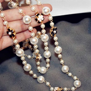 Célèbre Camélia Long <span class=keywords><strong>Collier</strong></span> Bijoux Fleurs <span class=keywords><strong>Sautoir</strong></span> <span class=keywords><strong>Collier</strong></span> Femme Perle <span class=keywords><strong>Collier</strong></span> Collares Largos Femmes - Product Image 1