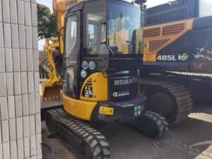 รถขุดขนาดเล็ก Komatsu PC35MR มือสองจากญี่ปุ่นแท้ น้ำหนัก 3.5 ตัน แบบหางสั้น พร้อมสายเบรกเกอร์ - Product Image 5