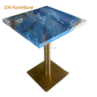 Table d'appoint carrée en agate bleue pour café, tables de restaurant, dessus de table de salle à manger modernes avec base dorée - Vente en gros