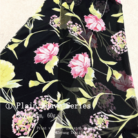 Tissu en mousseline de polyester imprimé floral, base noire, motif grandes fleurs pour robe, chemisier, rideau, décoration intérieure