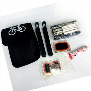 Kit d'outils de réparation de vélo multifonction avec patchs pour pneus et pompe pour l'entretien des VTT, emballage en plastique - Product Image 1