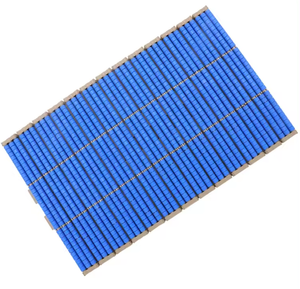 La cinta transportadora de bolas 821 se utiliza para el transporte en línea recta en varias fábricas. - Product Image 3