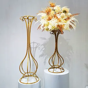 2024 New Arrival Wedding Props Wrought Iron Table Flowers Luxury Flowers Shelves Wedding Table Decorations Road Guides Ornaments