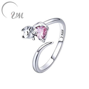 UM JEWELRY Dernière mode vintage pour femmes, argent sterling 925 plaqué or rose, zircon de luxe taille coussin serti à griffes - Product Image 1