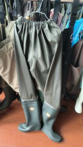 Fabrieksprijs Waterdichte Hippe Wader Broek Met Hoge Taille En Laars Pvc-Laag Stof Wader Padielaarzen - Product Image 6