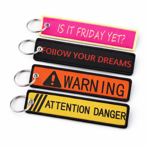 Porte-clés en tissu personnalisé avec logo et slogan d'avertissement, double face, coloré, tissé – Votre design, votre marque, pour une approvisionnement mondial. - Product Image 1