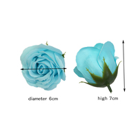 Vente en gros de fleurs de luxe, cadeau de saint-valentin, pétales de Rose, boîte en papier, savon artificiel, fleurs, tête