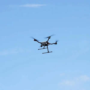 Dron Cuatrirrotor Plegable de Grado Profesional Open Fly EMT100 con Distancia entre Ejes de 925 mm, 70 Minutos de Tiempo de Vuelo, Robots de Entrega Comercial Urbana - Product Image 5