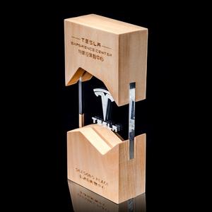 جوائز من خشب صلب زجاجي رخيص بالجملة محفور عليها كريستال مُعتمد جوائز تذكارية للشركة في الاجتماع السنوي - Product Image 5