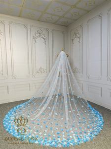 طرحة زفاف جميلة باللون الأزرق الفاتح من QUEENSGOWN، طرحة عروس فاخرة مع زهور شبكية ثلاثية الأبعاد وذيل طويل مع مشط - Product Image 2