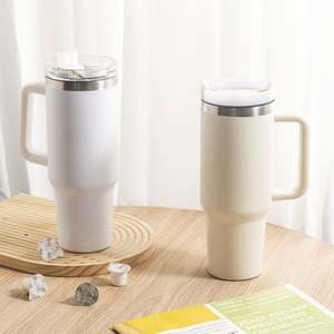 Gobelet isotherme extérieur en acier inoxydable avec poignée et paille, personnalisable avec logo, 30oz et 40oz, modèle H2.0 - Product Image 1