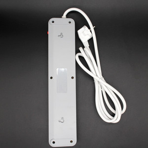 Multiprise avec 5 prises CA, protection contre les surtensions, indice de protection IP44, tour de charge 2500W - Product Image 3