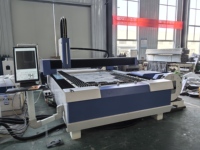 Machine de découpe laser à fibre CNC de haute qualité en acier inoxydable 1500x3000mm pour le métal