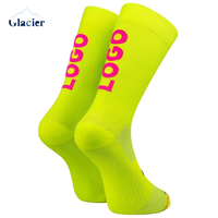 Chaussettes de sport personnalisées pour la course à pied et le cyclisme, avec compression et amorti, en nylon, pour la course sur sentier, de la marque Glacier Performance Athletic.