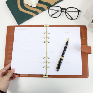 <span class=keywords><strong>Agenda</strong></span> Semanal Recargable de Cuero PU con Anillas Doradas, Portaplumas, Ranuras <span class=keywords><strong>para</strong></span> Tarjetas, Organizador Profesional, Diario - Product Image 1