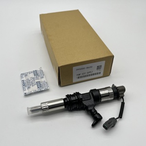 High Quality Diesel Fuel Injector 095000-8620 for 6M60T ME306200 - Product Image 1